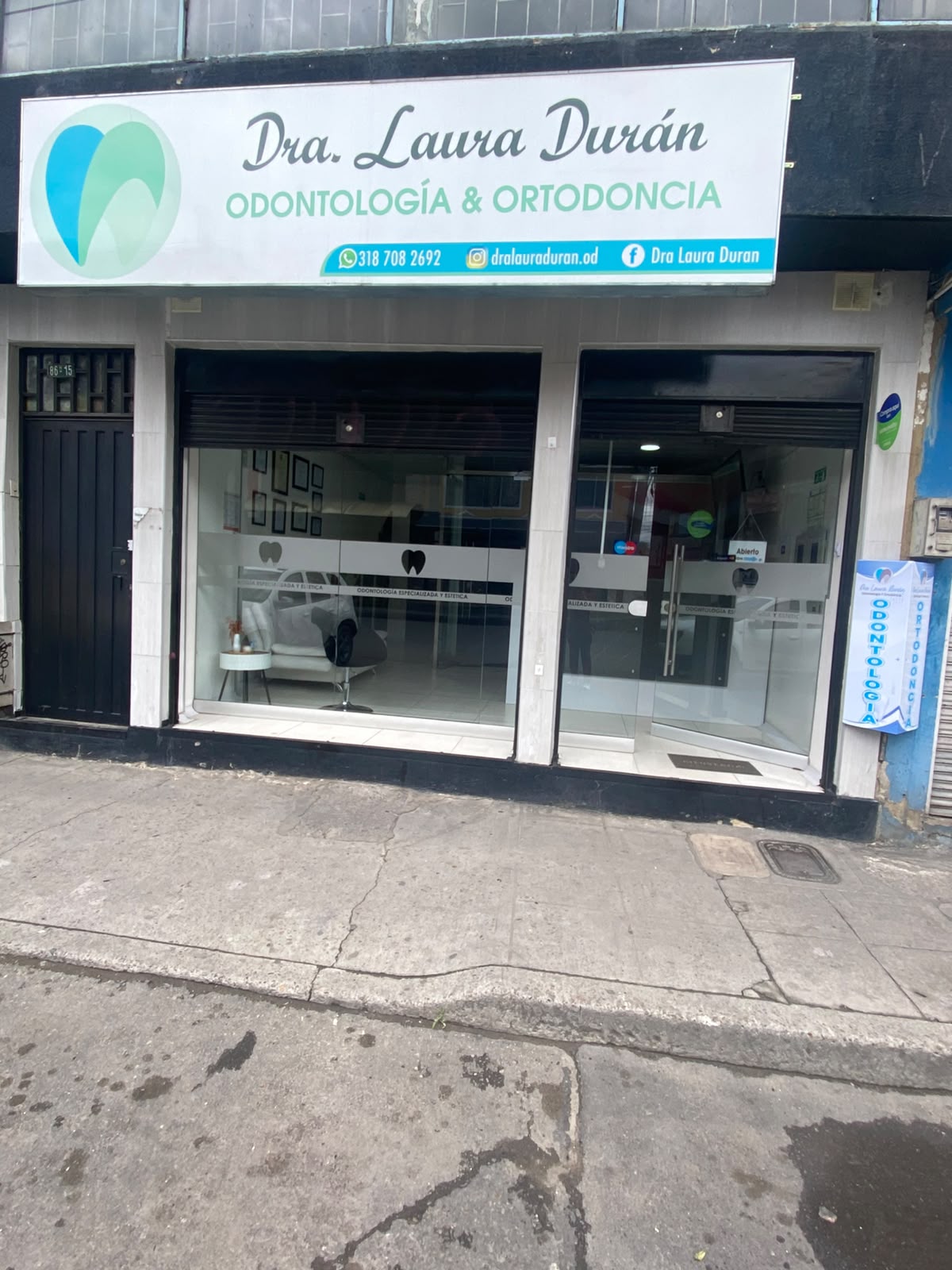 Fachada del consultorio de la Dra. Laura Durán en Bosa Nova